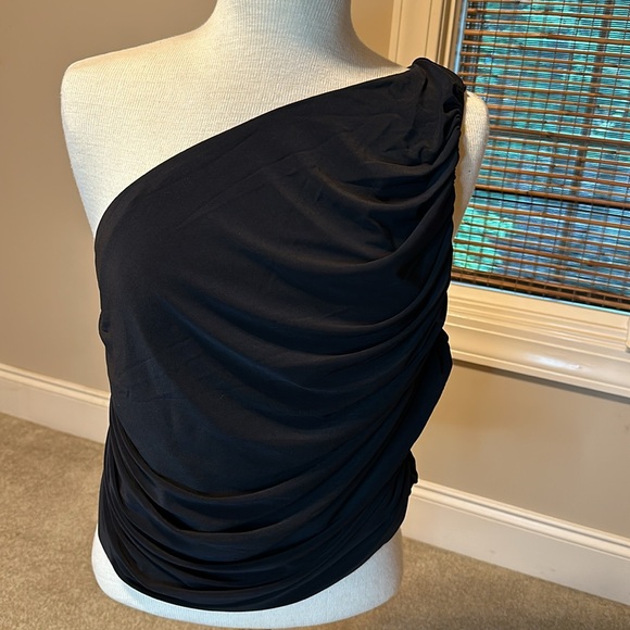 NWT Express Top! Size XL - Picture 2 of 5